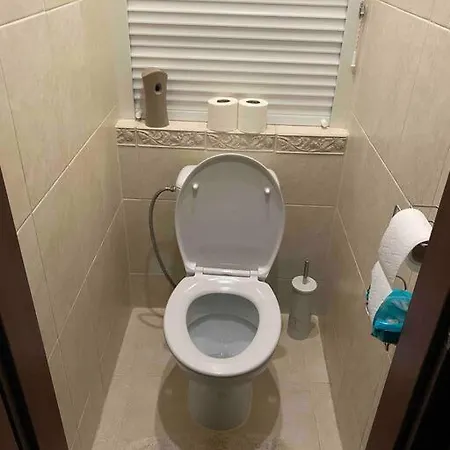 Luxury In Center Apartment